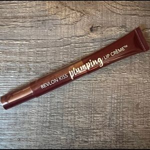 💞New Revlon Kiss Plumping Lip Creme in Rich Bordeaux